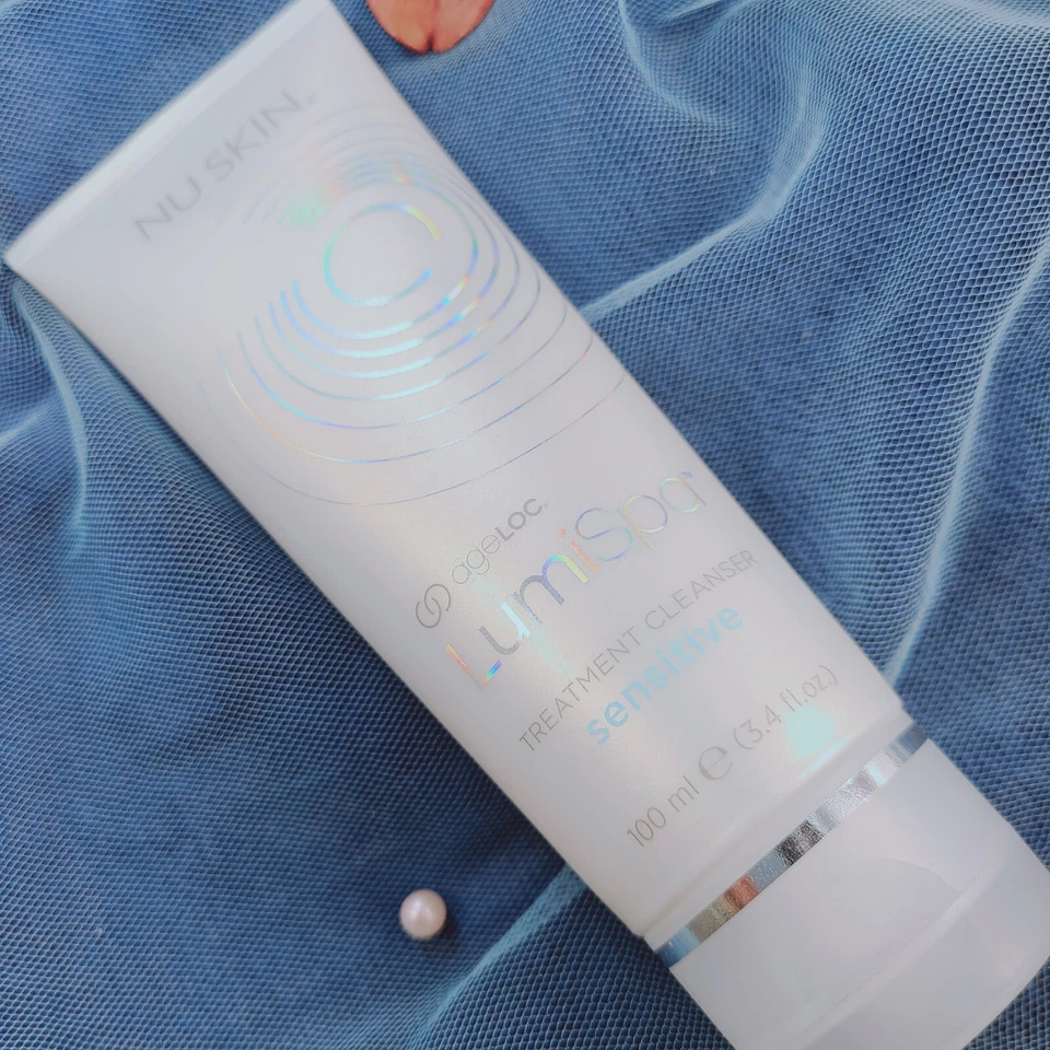 2 of Nuskin Lumispa Treatment Cleanser Gel Sensitive Skin for ageLOC #147 - Image 4 of 4