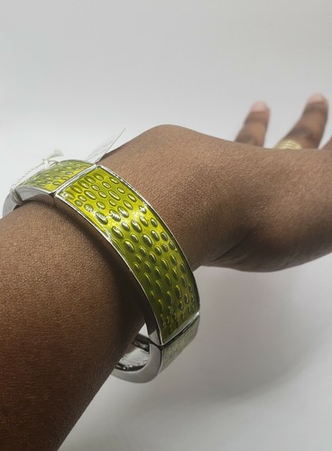 Lia Sophia Quench Stretch Enamel Green Bracelet - Picture 4 of 9