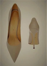 Elegance: Sergio Rossi Godiva Warm Gray Stiletto Pump 39 FITS TRUE to size