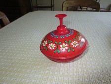 Vintage FLORAL DAISIES Red SPINNING TOY TOP - approx. 5-1/4" Round
