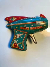 1950'S VINTAGE SPACE FRICTION TIN TOY GUN JAPAN-4" SPACEMAN ROCKET, COLORFUL