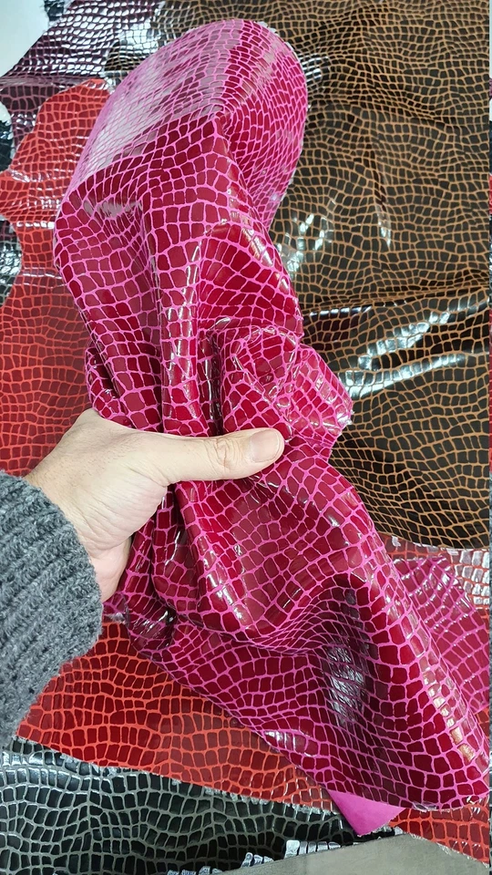 Cuero de gamuza de cabra estampado de cocodrilo, piel de cabra genuina gruesa. 0,9 mm (2 oz) Foto 3 de 4