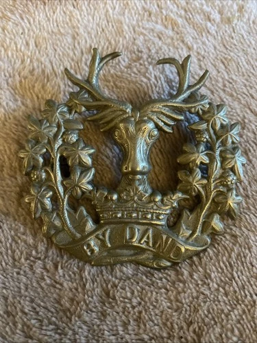 WW1 British Army Gordon Highlanders Glengarry Cap Badge BY DAND B6