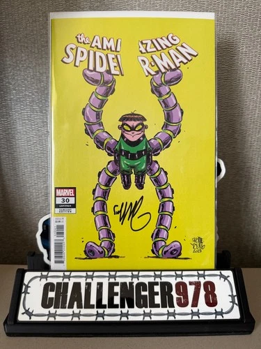 Amazing Spider-Man #30 Skottie Young SIGNED w/ COA Trade-Dress