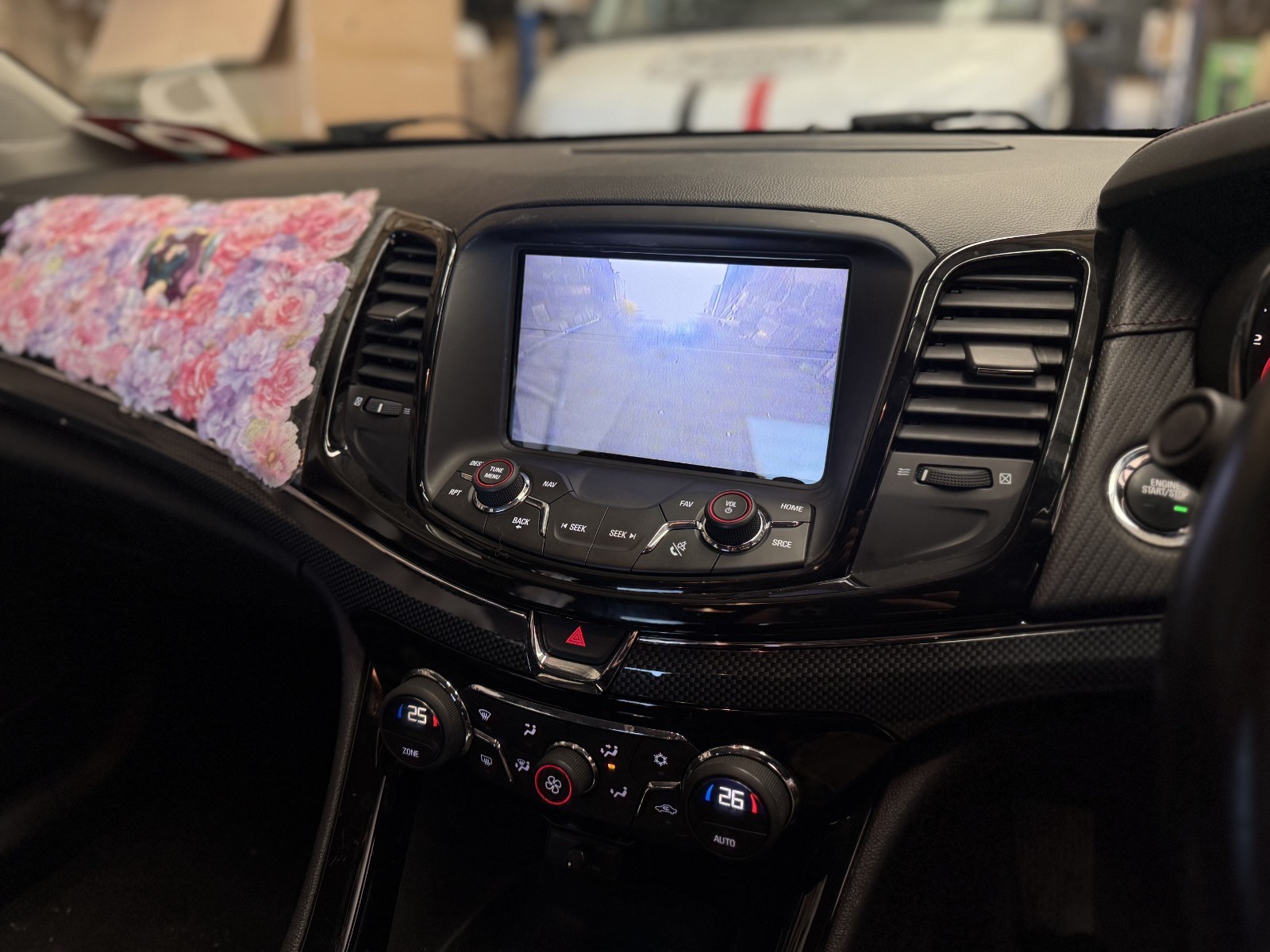 Car Stereo with SatNav for HOLDEN VF Commodore | V6 | 2013 – 2017 | 8″ inch