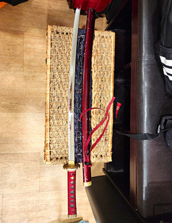 Red Dragon Samurai Sword with Gold Accent Special Steel United Cutlery Blade