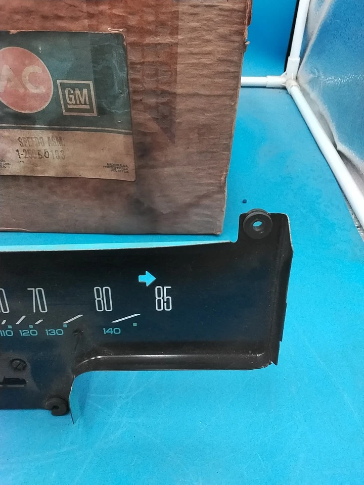 Velocímetro 82-88 Cutlass Supreme tracción trasera 85 mph Cluster 25050193 Foto 3 de 4