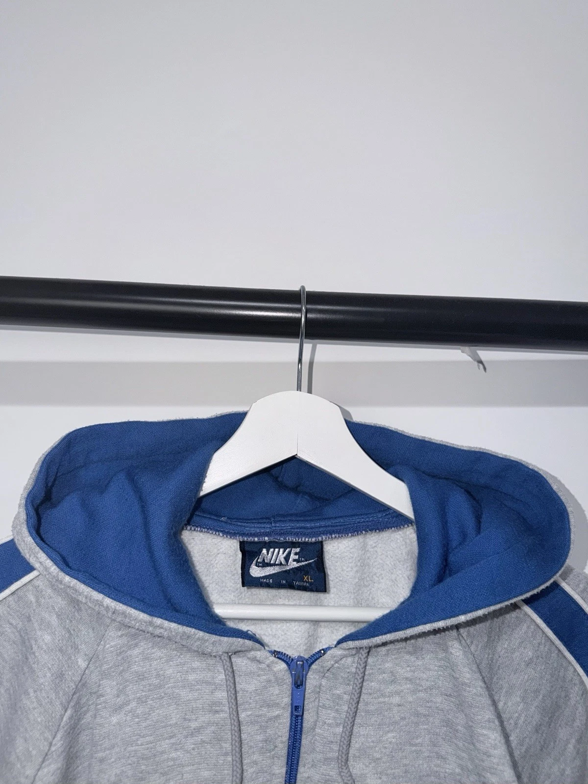Vintage 80s Nike Blue Tag Full Zip Hoodie | Heather Grey w/ Blue Striped Sleeves - product detail image 6