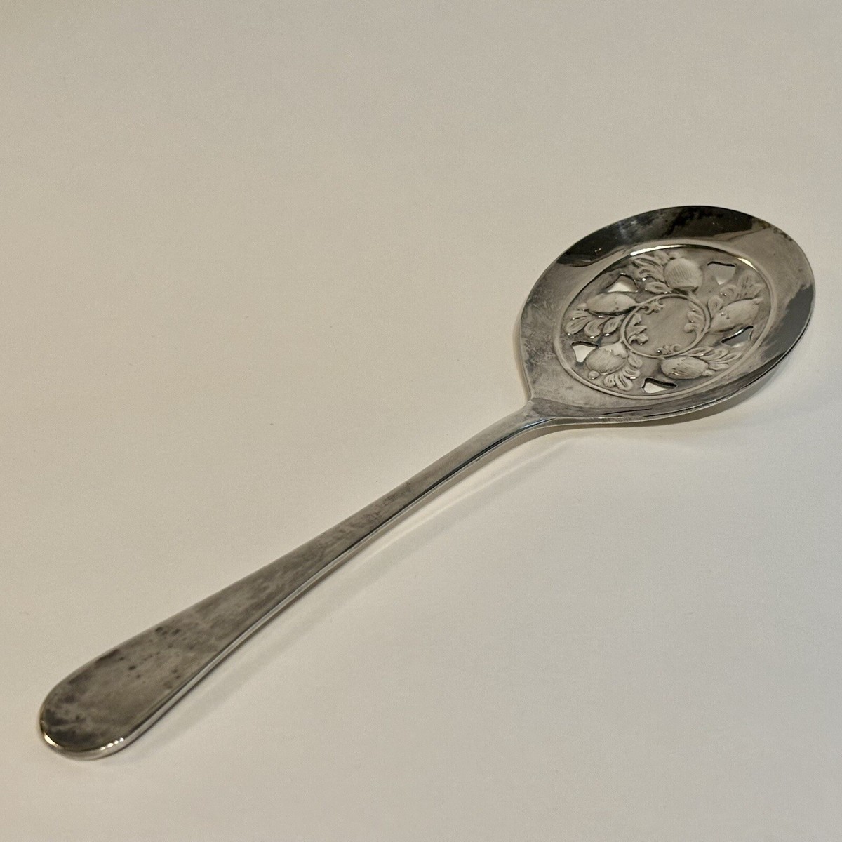 Sheffield Silver Co England Silver Plated Slotted Serving Spoon Acorn Motif 