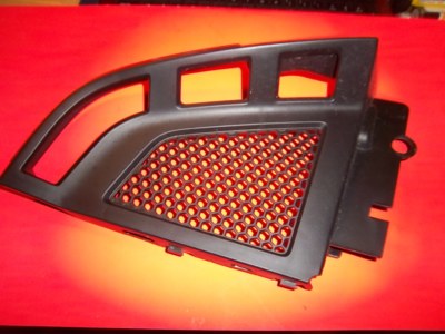 NEW HUSQVARNA RH LOWER DASH GRILLE 532448204 OEM FREE SHIPPING 