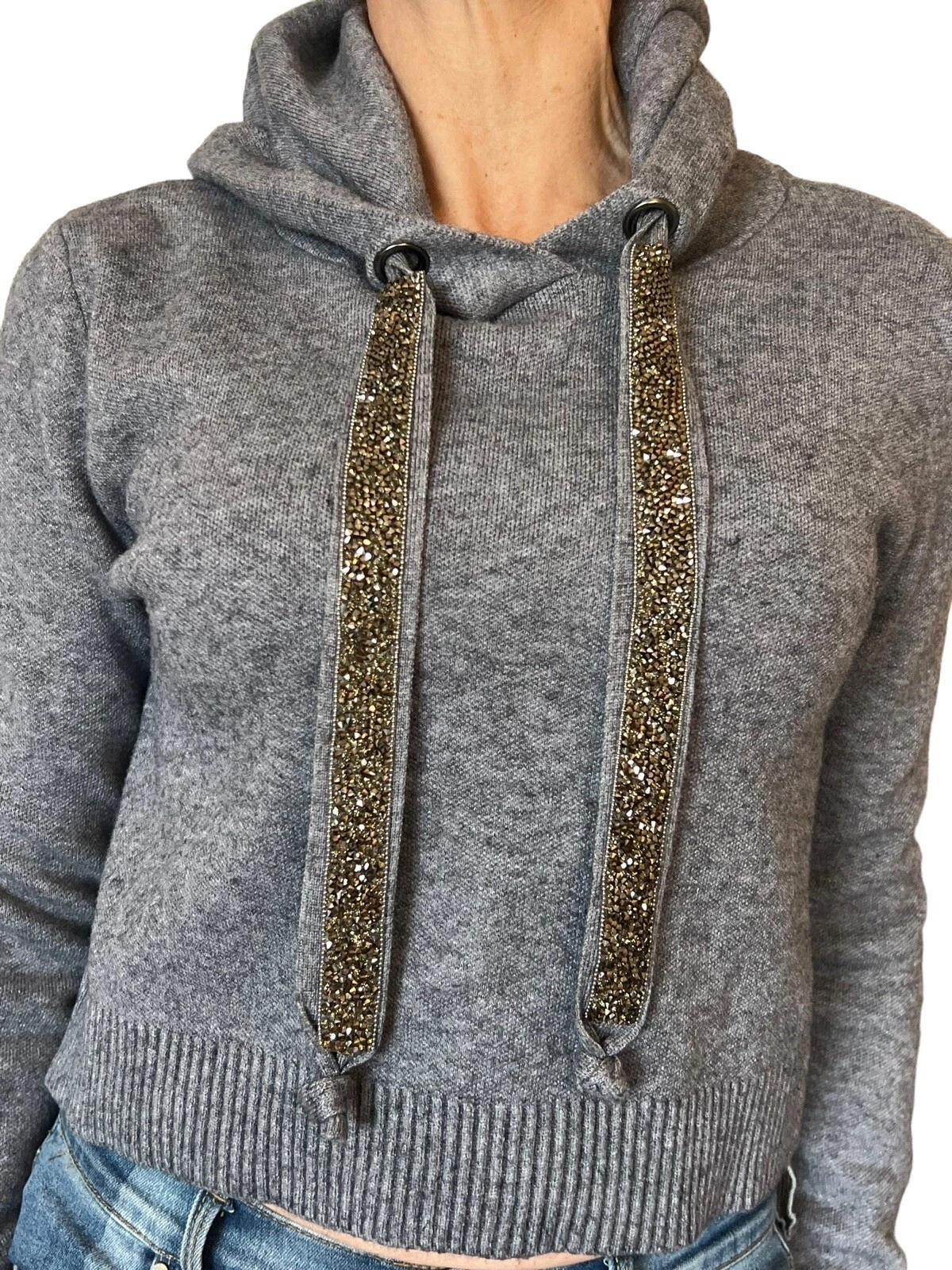 VETEMENTS Zara Maglia Donna Grigio Pullover Cropped Felpa con Cappuccio Impreziosita Maglione Felpa S