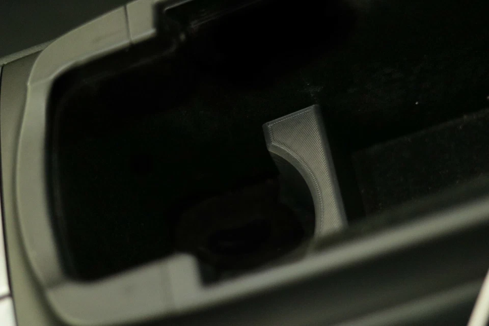 06-13 Lexus IS250/350 ISF Impreso 3D Portavasos Divisor Foto 3 de 4