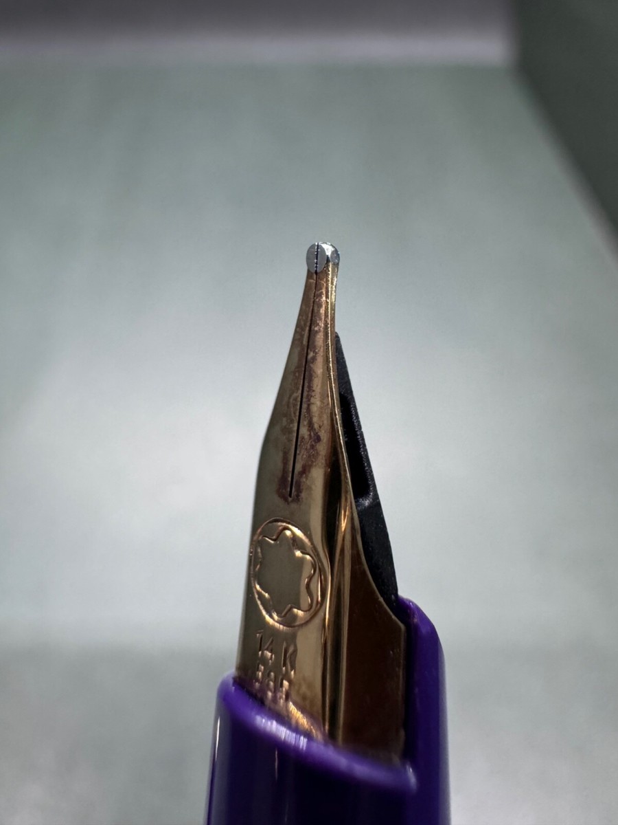 未使用に近い品！非常に稀少な軸色ダークパープル逸品！非常にレアモデル★モンブラン 未使用に近い品！非常に稀少な軸色ダークパープル逸品！非常にレア