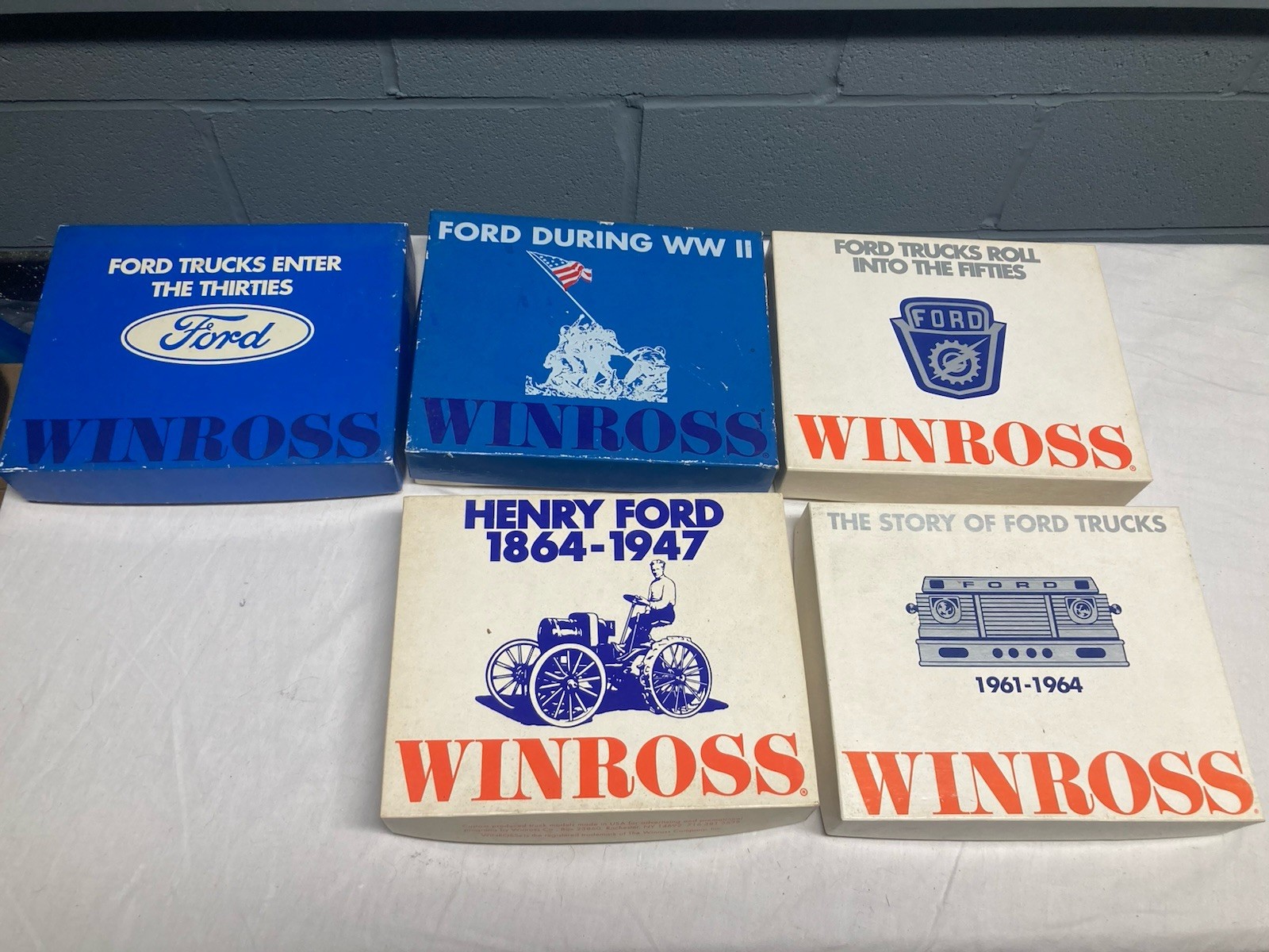 Winross Diecast Trucks Lot Of 5 W/Boxes LOOK