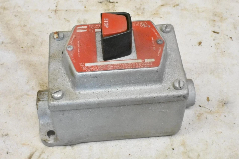 Interruptor eléctrico pulsador industrial NOS EATON CORPORATION EFSC1184 Foto 3 de 4