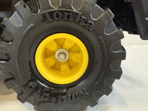 1999 Tonka Mighty Dump Truck # 768 (1205) - Picture 7 of 9