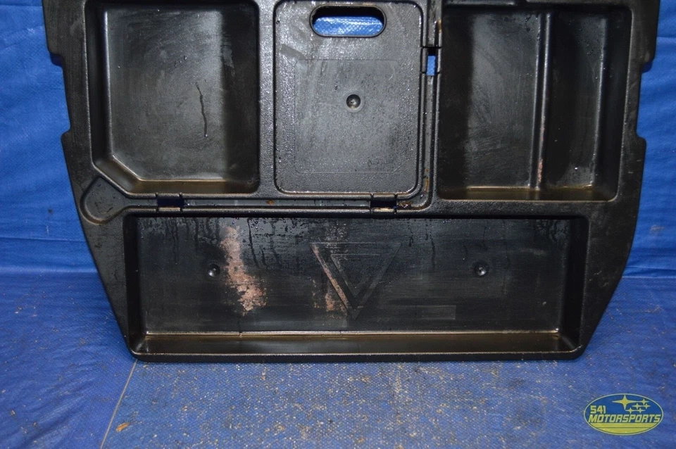 Bandeja maletero Subaru Legacy Outback 95-99 cubierta de neumático de repuesto 1996-1996 Foto 3 de 4