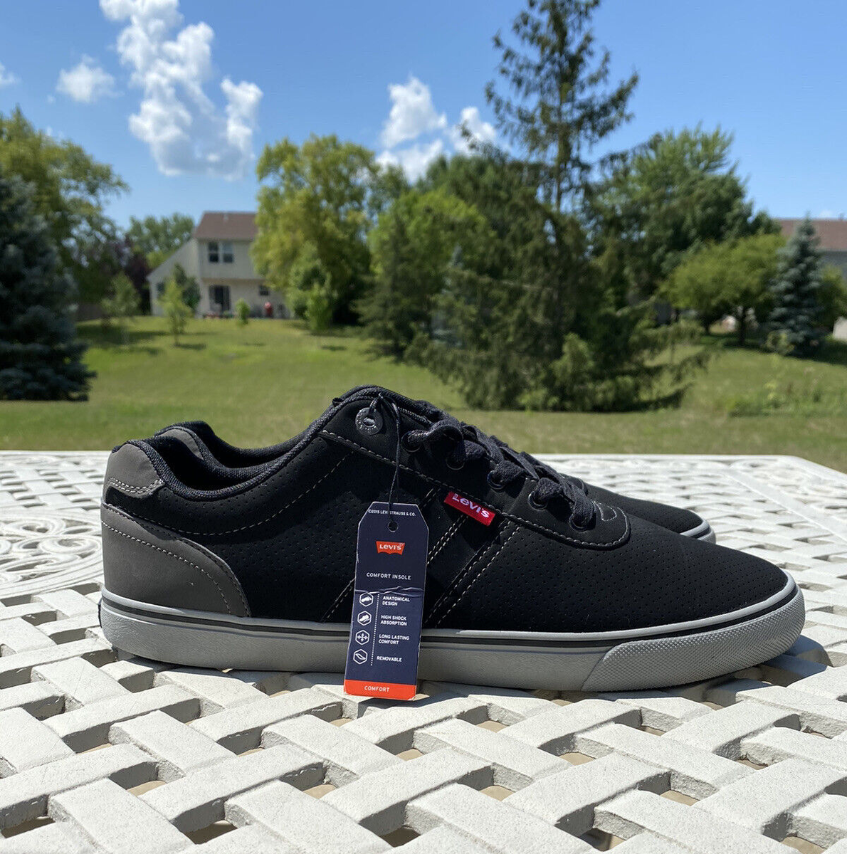 levi's shoes 木箱 Mens Levis Canvas Low Top tennis Shoes Sneakers 13 Black and Grey