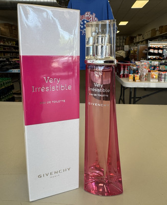 Givenchy Very Irresistible Eau de Toilette (EDT) Spray 2.5 fl oz Regular Size