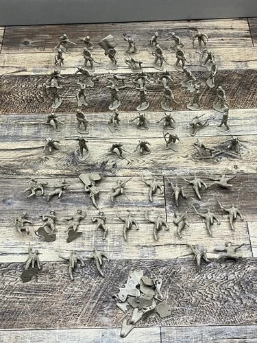 Vintage Marx Playset Battleground WW II Soldiers Flat Tan Khaki Color 60+ Damage