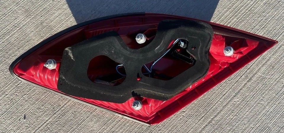 2007-2010 Mercedes Benz CL550 CL600 Driver Left Side Tail Light Lamp OEM - Image 2 of 4