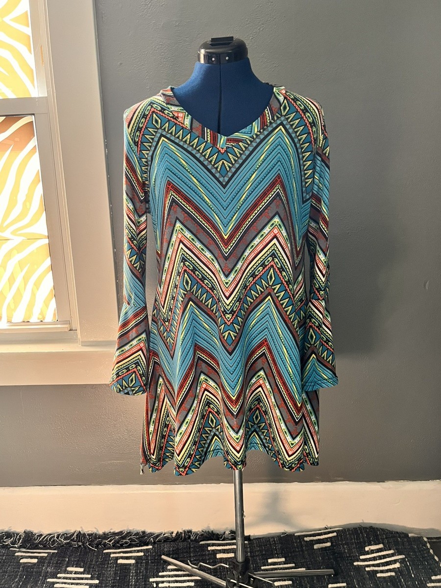 Win Win Women’s Sz. L/XL “Flare Bottom  Tunic” Top