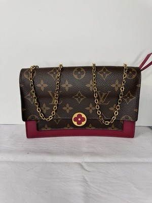 Louis Vuitton Portefeuille Flor M67404 Chain Wallet  Crossbody Monogram Fuchsia