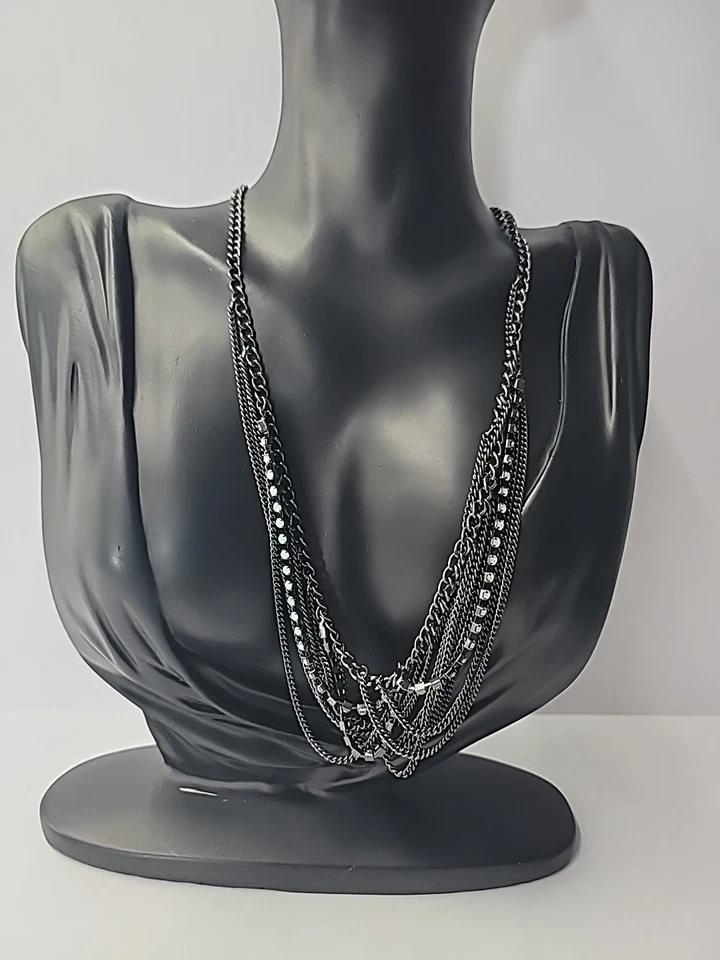 Vintage AEO American Eagle Outfitter Necklace Gray Tone Pink White Crystals - Image 4 of 4