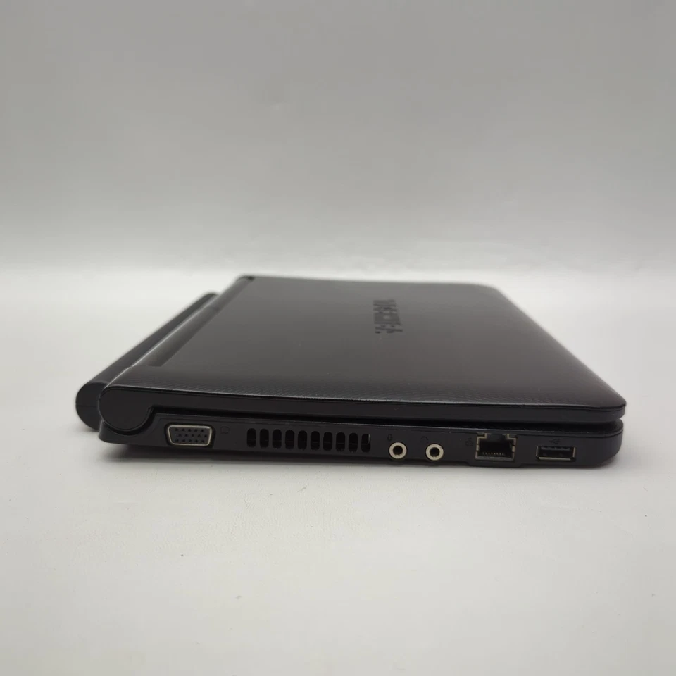 Toshiba NB250 win 10 Intel Atom N455 1.66GHZ -2GB RAM 250GB HDD Netbook Laptop - Image 4 of 4