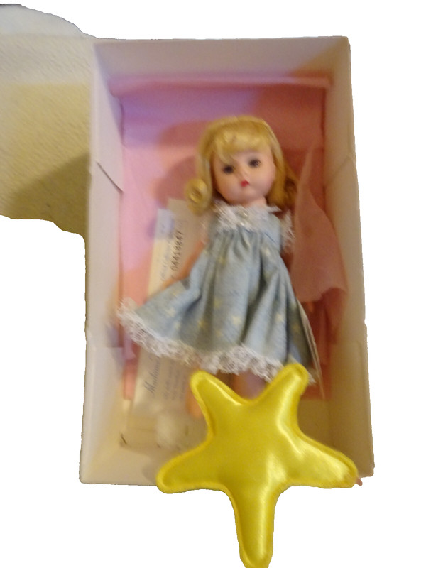 MADAME ALEXANDER 8''TWINKLE TWINKLE LITTLE STAR DOLL NIB 26330 W/STAR AND PAPERS