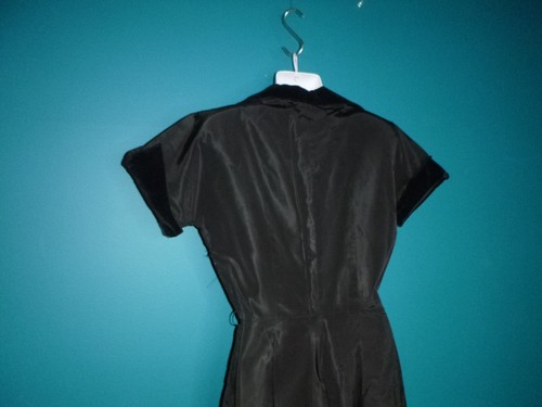 Vtg 40's 50's Joan Miller Black Acetate Dress Zig Zag Neck Velvet Trim Sz S/M - Picture 11 of 12