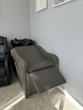 shampoo station