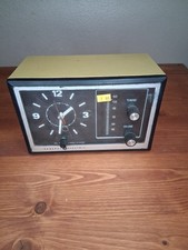 Vintage General Electric AM Radio Alarm Clock Model 7-4725A Tested