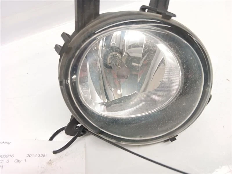 13-15 BMW F30 320i 328i farol de neblina esquerdo parachoque 63177248911 - Imagem 4 de 4