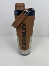 Stanley Activate Shaker Bottle 20 oz Toast