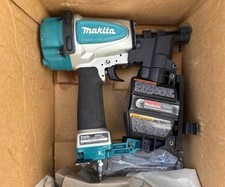 Makita AN454-R 1-3/4" Pneumatic Coil Roofing Nailer - FACTORY WARRANTY