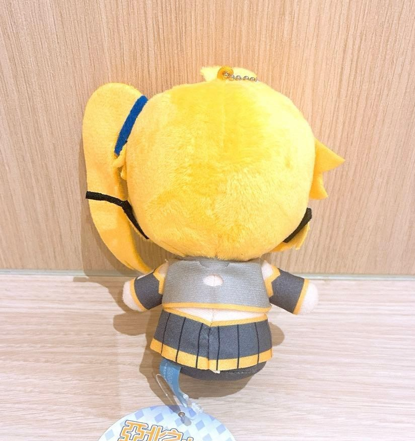 Akita Neru Yowane Haku Nuiprike Sitting Plush Toy Doll Akita Neru