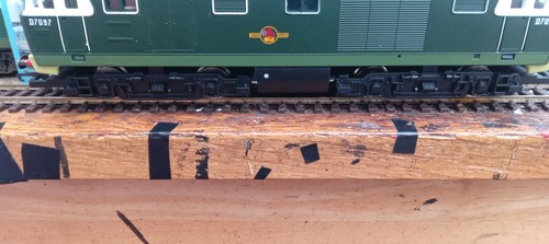 Hornby 00 Gauge Class 35 Hymek DCC Fitted BR Green Livery Lot 5 - Picture 7 of 19