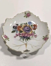 Occupied Japan Trinket Dish Leaf Shape Floral Gold Trim Roses Marked 4.5" 
