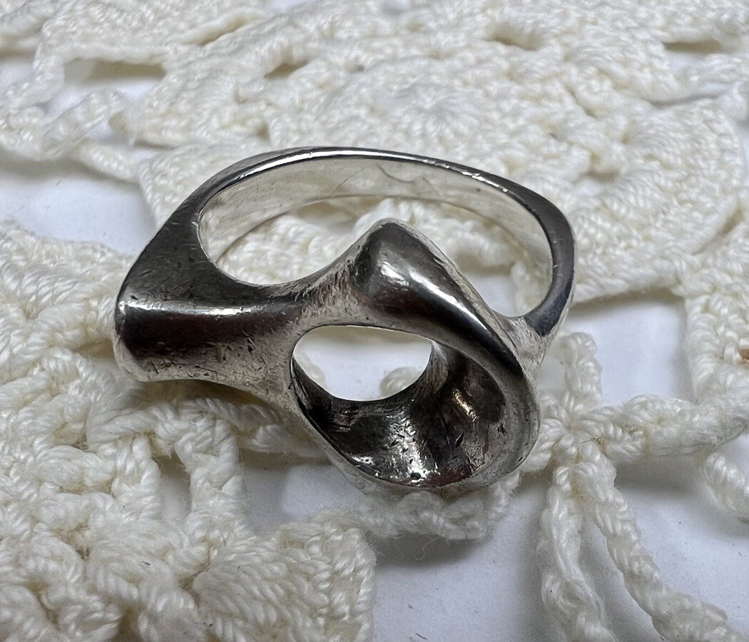 Modern Simplistic Design Solid Sterling Silver Ri… - image 8