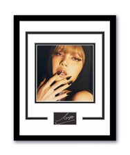 Lisa Autographed Signed 11x14 Framed Photo Alter Ego Blackpink ACOA