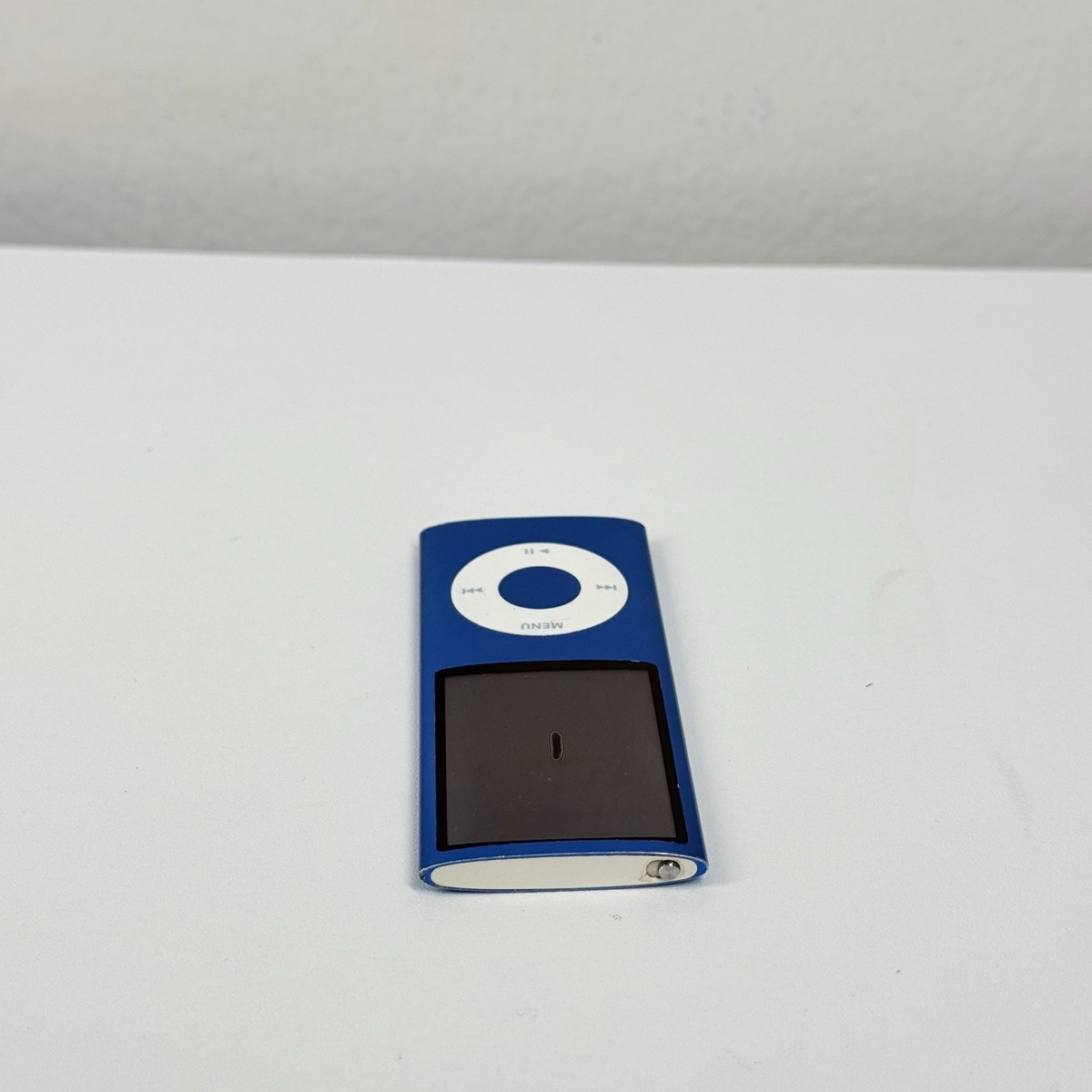 Apple iPod Nano A1285 4th Generation Blue 8 GB - For Parts