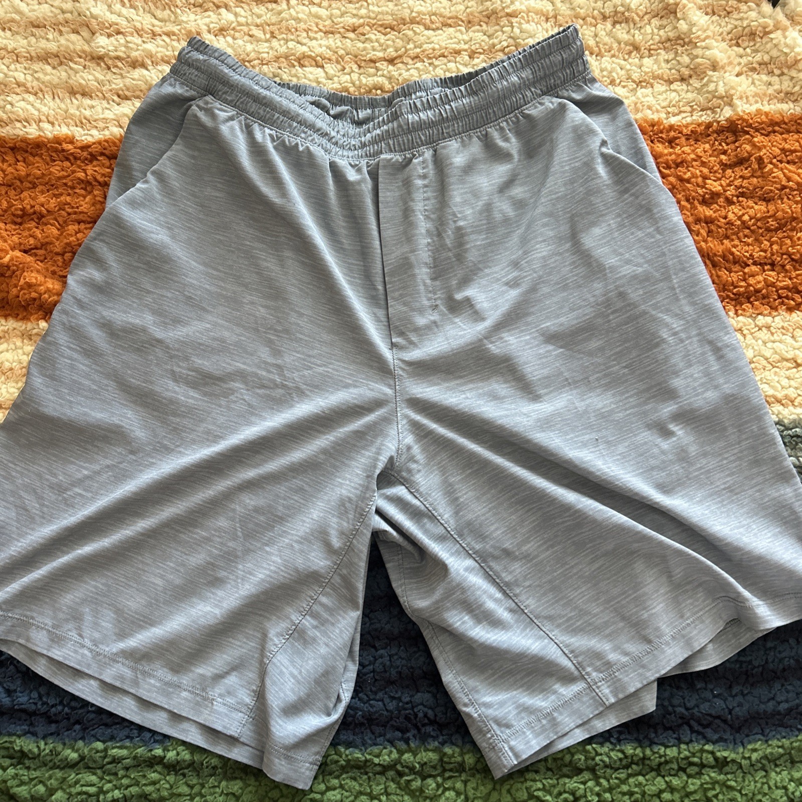 Lululemon Men Pace Breaker Shorts Size Medium Athleisure Performance Running Gym