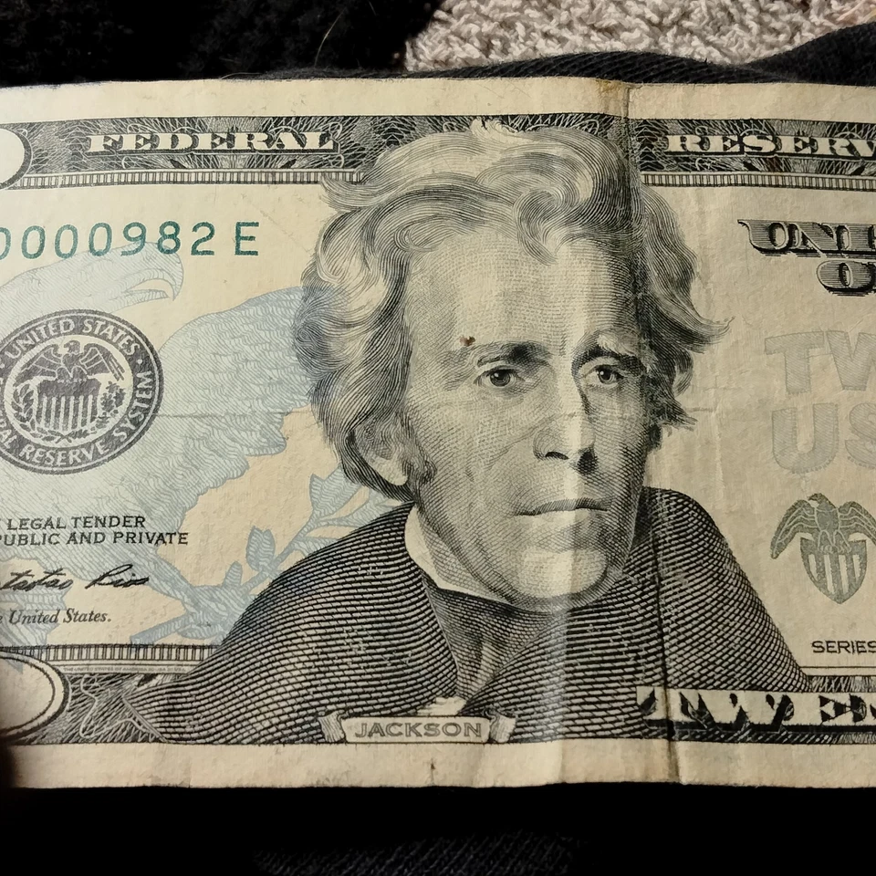 2013 $20 Bill Low Serial Number MD00000982E - Image 4 of 4