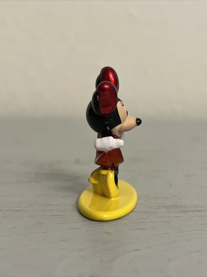 MINNIE MOUSE DISNEY 1.5” ACTION FIGURE DIE-CAST NANO JADA TOY (PRE-OWNED) - Image 4 of 4