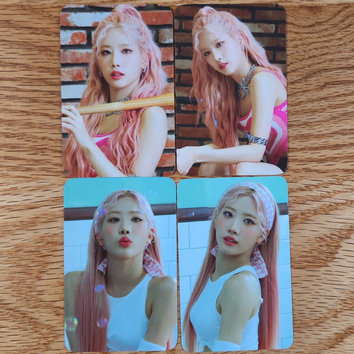 KimLip Official 4pcs Photocard Set Loona 2023 Season's Greeting KimLip Official 4pcs Photocard Set Loona 2023 Season's Greeting