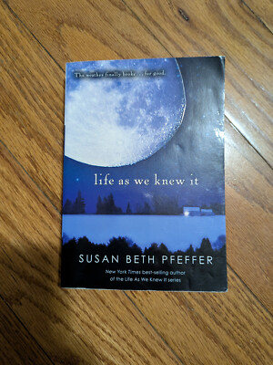 Life As We Knew It by Susan Beth Pfeffer (2008, Trade Paperback)