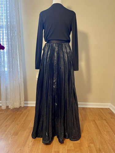 Women's Long Gown Maxi Dress size XS Black Gold Pleated Long Party Elegant NWT - Picture 3 of 22