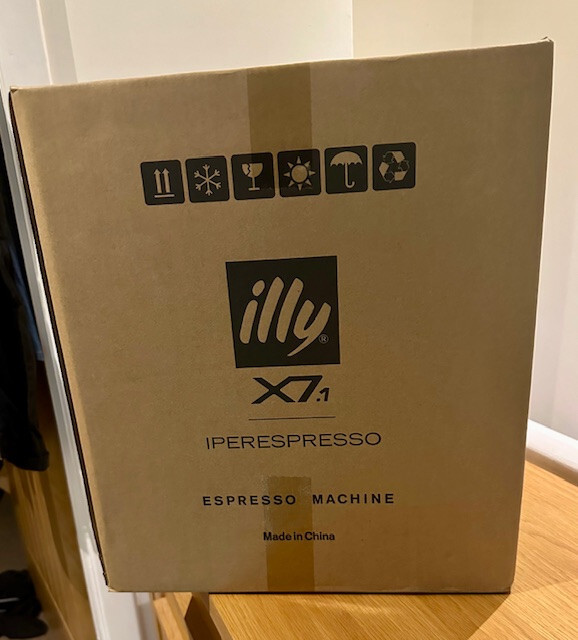 Illy Coffee Maker Machine X7.1 Iperespresso Capsule Pods Coffee Machine