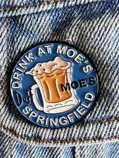 The Simpsons - Drinking At Moes - Enamel Pin - Excellent Condition